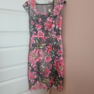 J Peterman size 2 multicolored floral